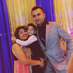 Meet your Posher, Hina