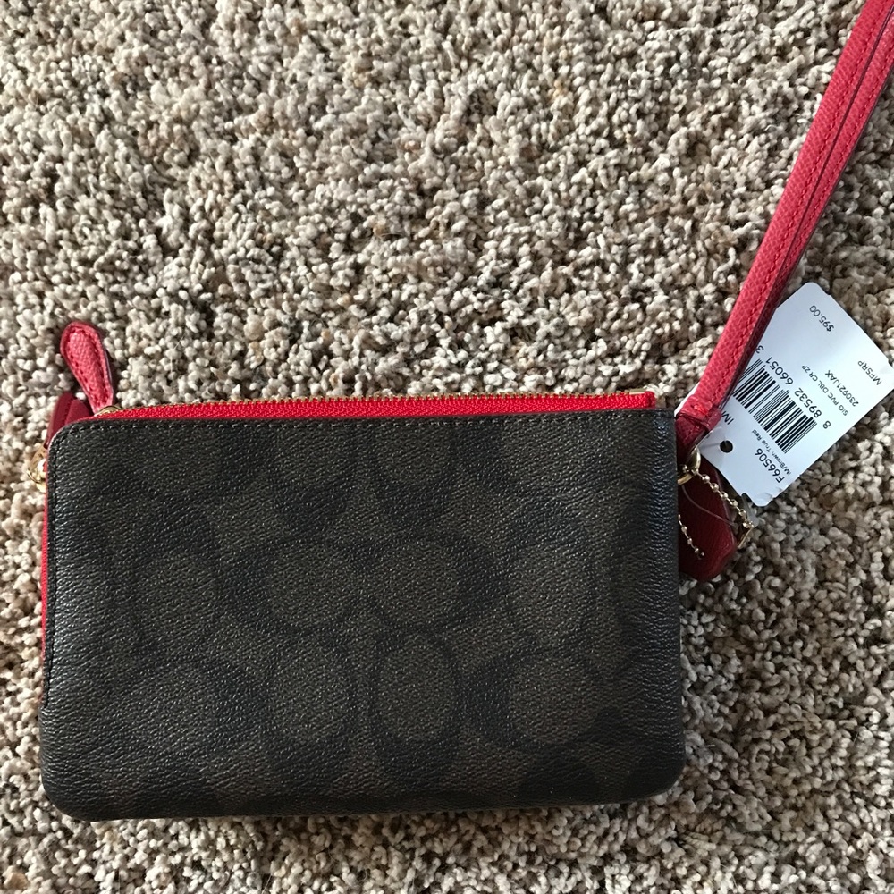Coach wristlet NEW