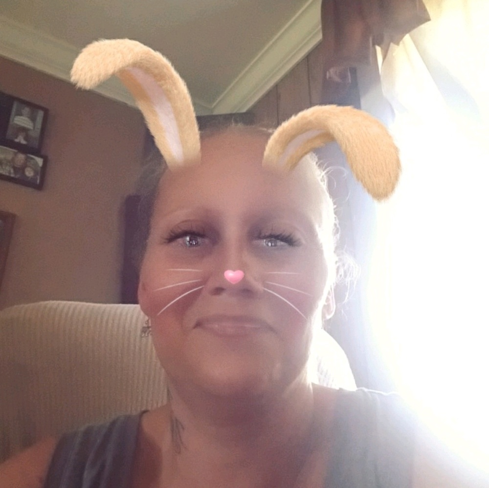 Meet your Posher, Miki