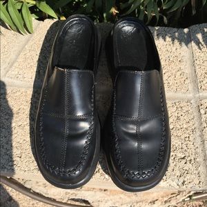 -Dansko Woman's professional Leather 40 Clogs-