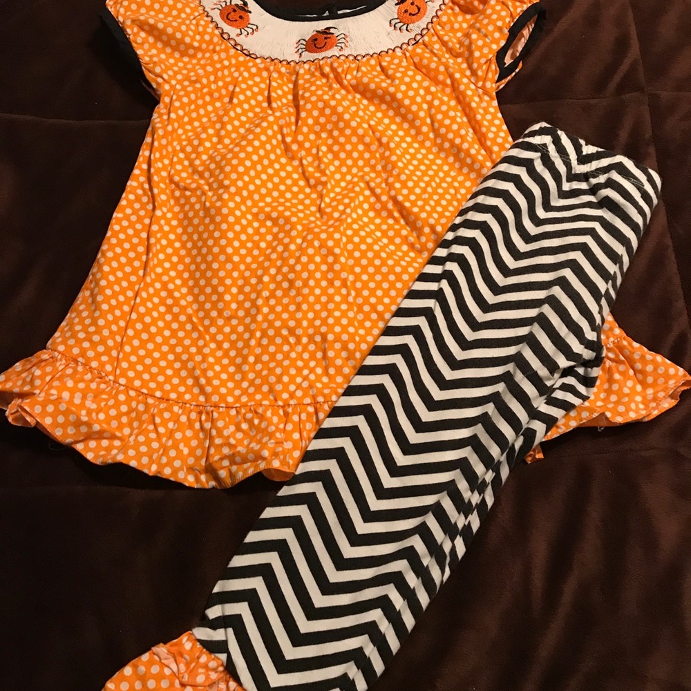 Little Girls 2 piece leggings and top
