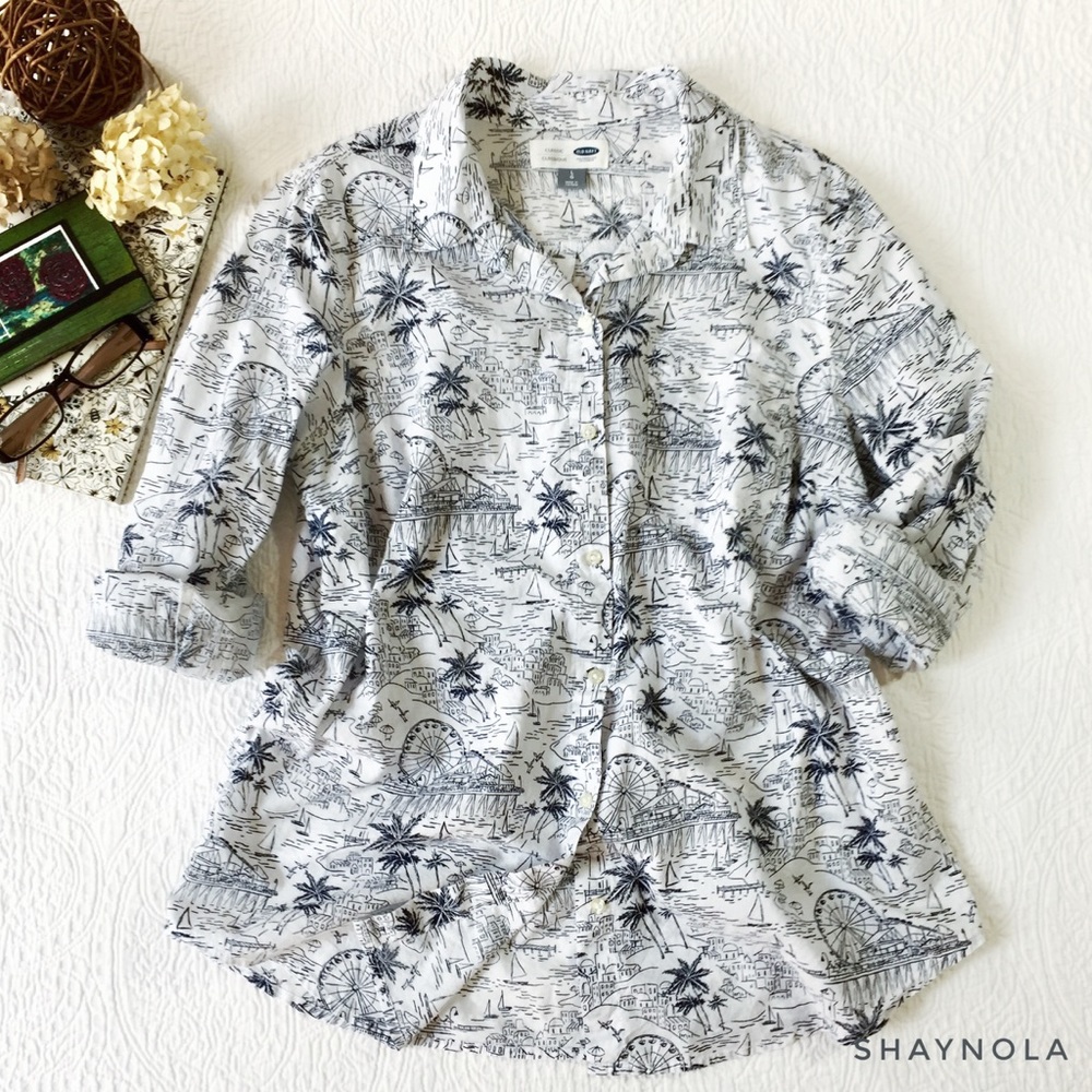 Old Navy Classic Fit Festival Print Button Down