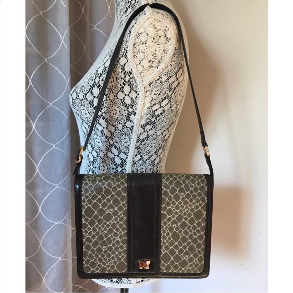Nina Ricci Logos Leather Shoulder Bag