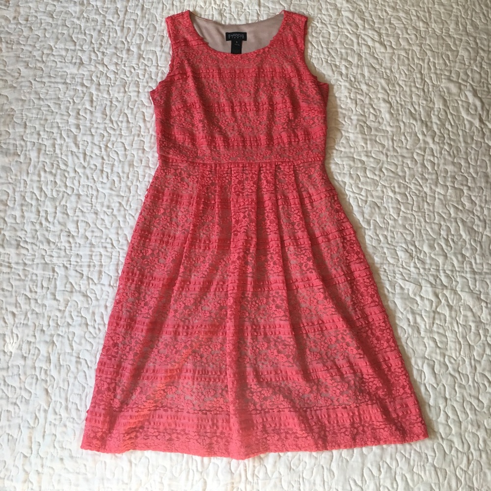 Ladies size 6 coral lace midi dress fully lined