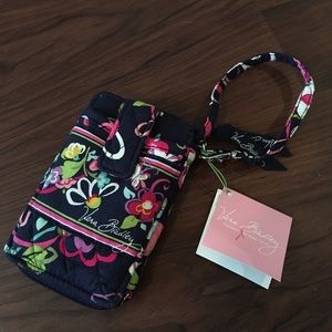 Vera Bradley Carry It All Wristlet