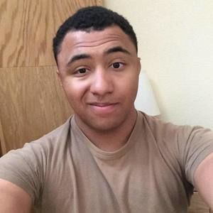 Meet your Posher, Aaron