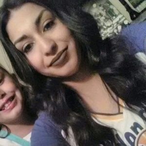 Meet your Posher, Desiree