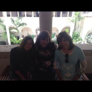 Meet your Posher, Phyllis