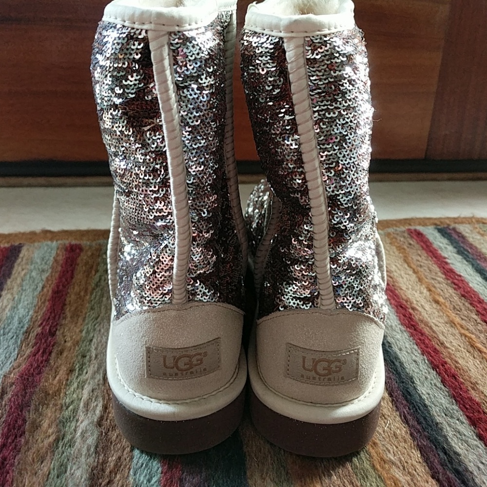 Short sequin UGG boots