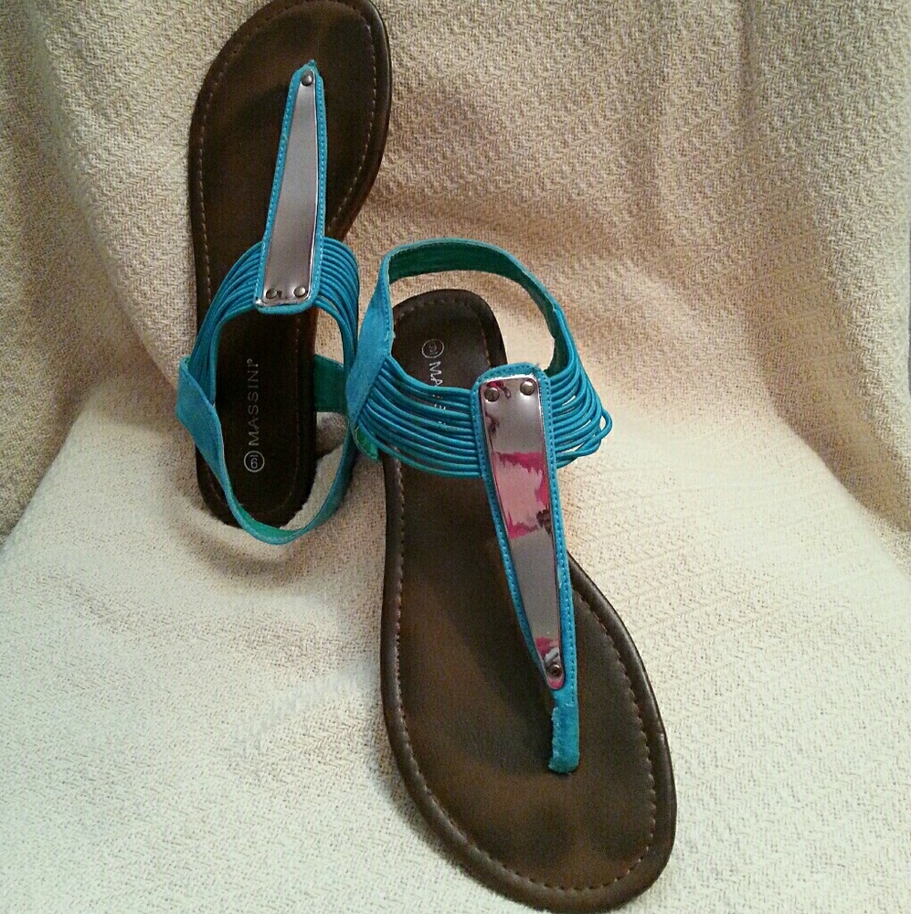 Sandals - Picture 3 of 3