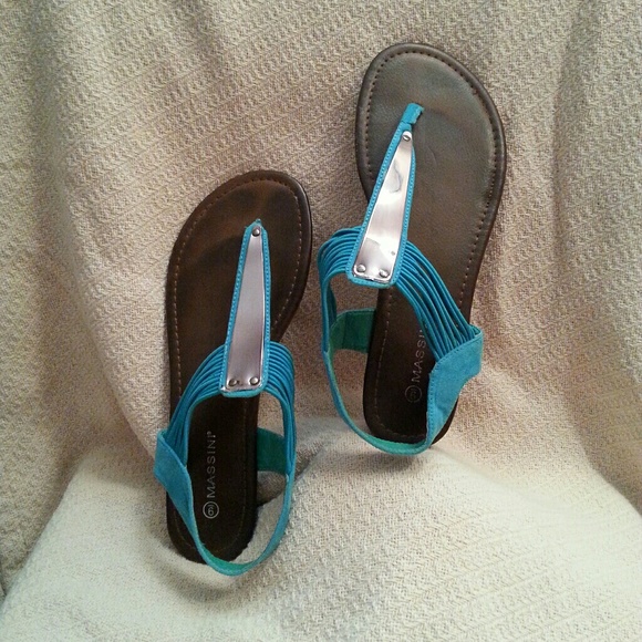 Sandals - Picture 2 of 3