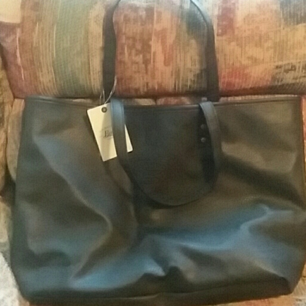 G. H Bass & CO. Black bag