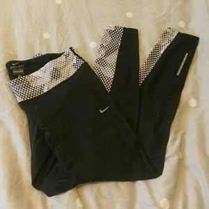 Nike Dryfit leggings, black and white pattern, M