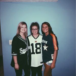 Meet your Posher, Erna