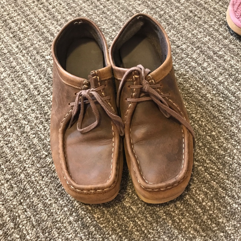 Brown Clarks Wallabees