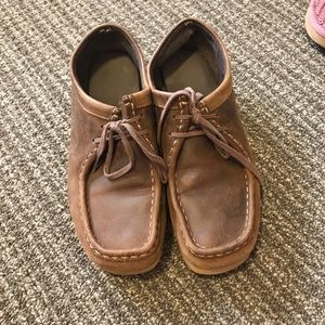 Brown Clarks Wallabees