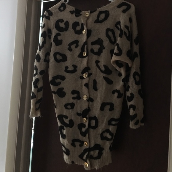 Cheetah print sweater - Picture 2 of 2