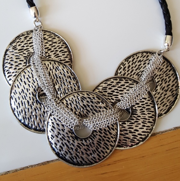 Common thread necklace - Picture 2 of 2
