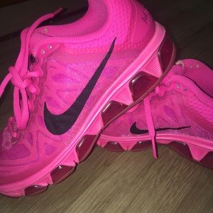 ‼️FINAL PRICE‼️NEON PINK NIKE AIR MAX