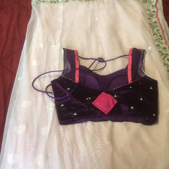 Saree with velvet blouse - Picture 5 of 5