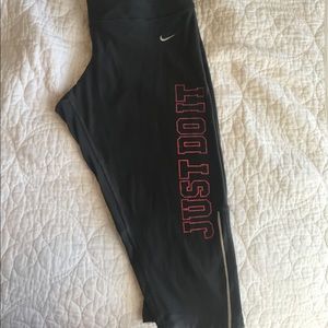 Nike Running Dri-Fit Crops size Large
