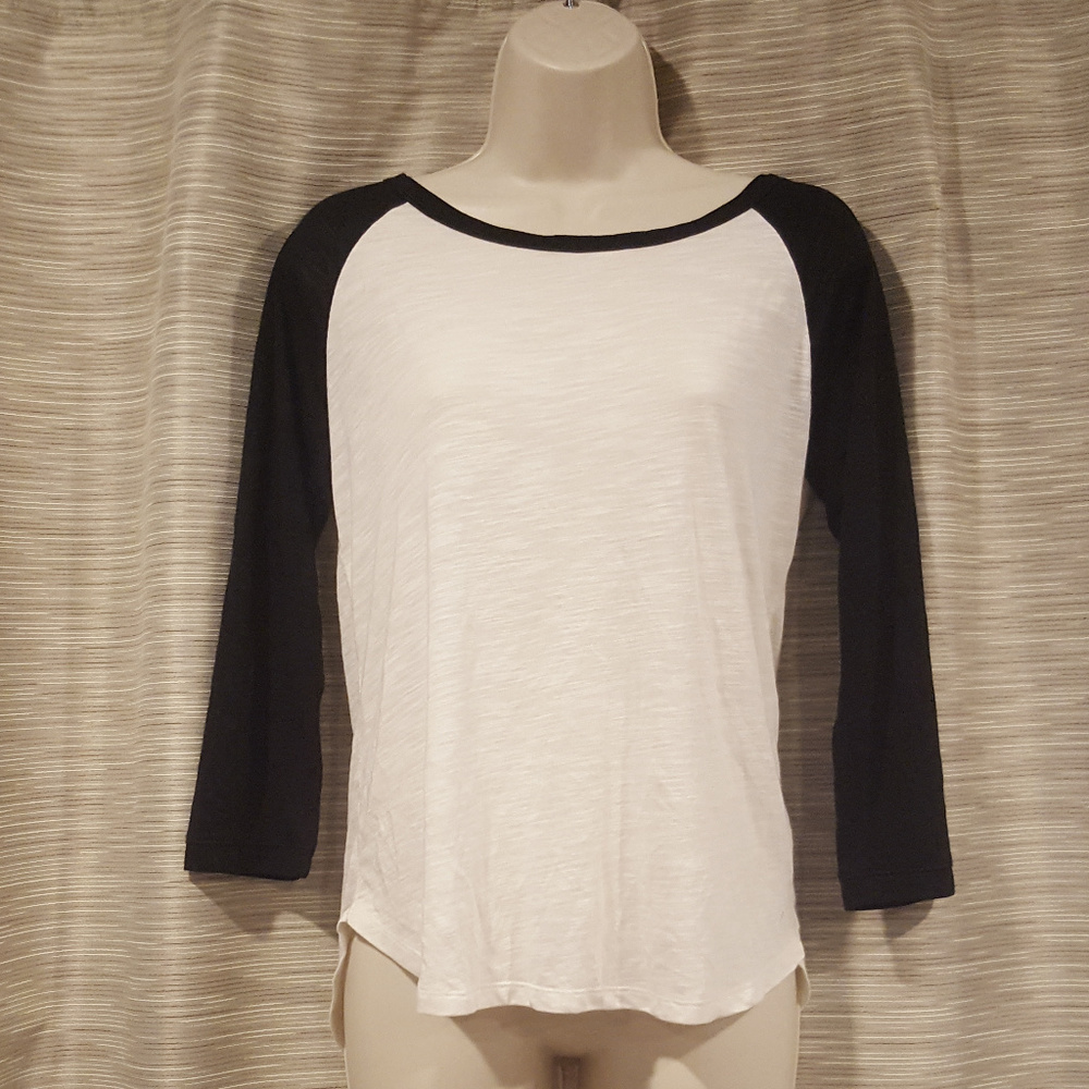 AE Womens long sleeve shirt