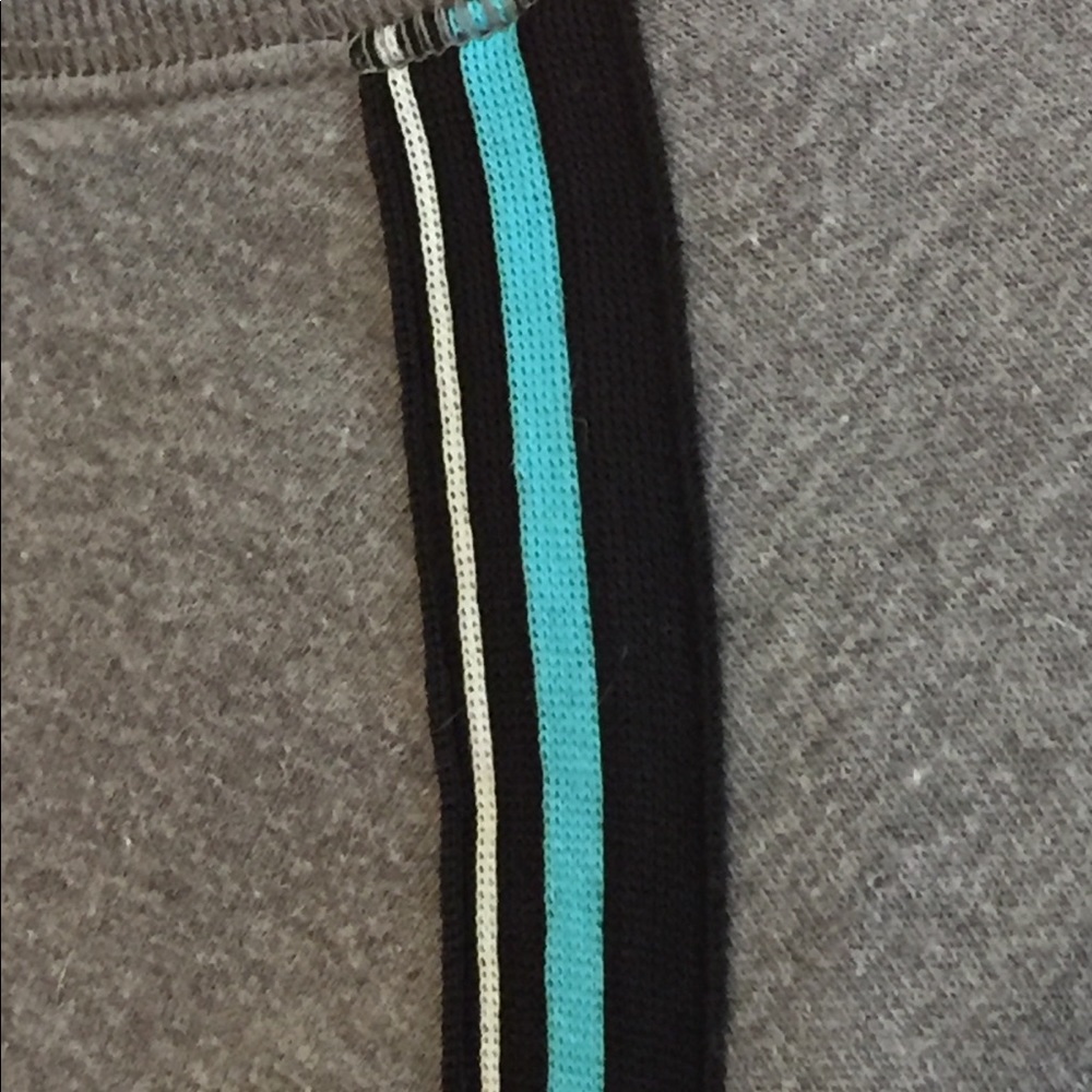 ⭐️💕VS PINK💕⭐️EUC VINTAGE WASH RETRO STRIPE CREW - Picture 4 of 5