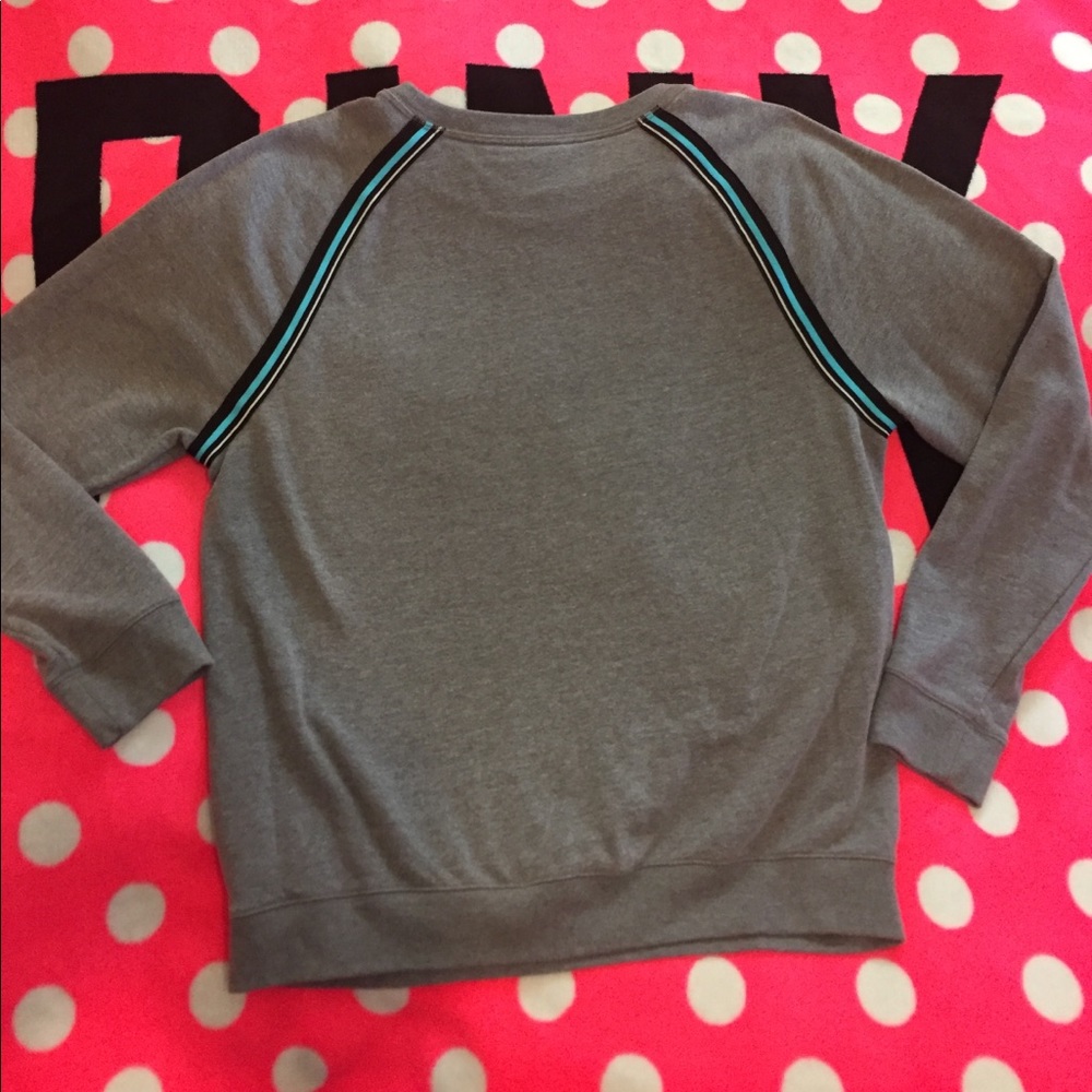 ⭐️💕VS PINK💕⭐️EUC VINTAGE WASH RETRO STRIPE CREW - Picture 5 of 5