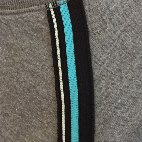 ⭐️💕VS PINK💕⭐️EUC VINTAGE WASH RETRO STRIPE CREW - Picture 4 of 5