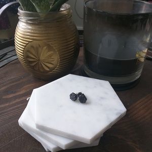 Kendra scott Gun Metal Logan studs in black druzy