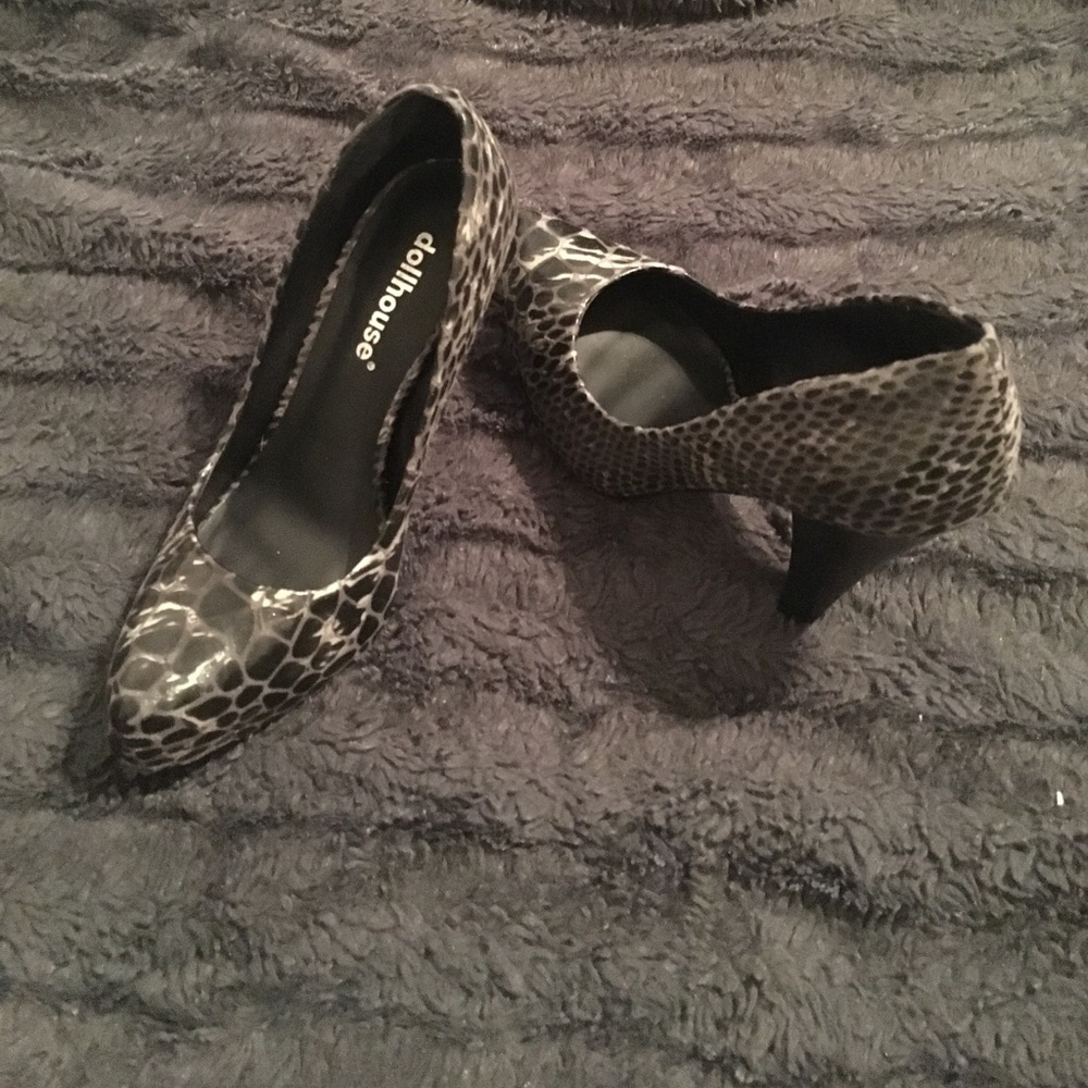 Snakeskin print heels