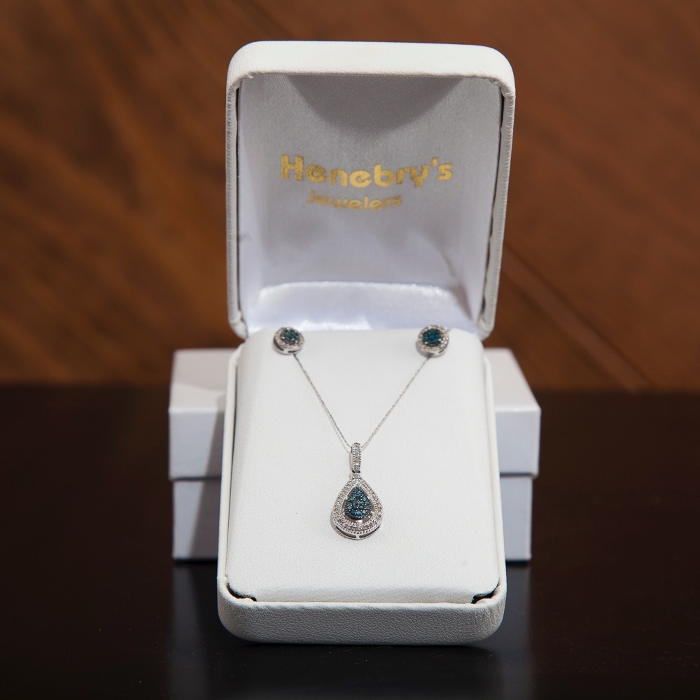 Blue Diamond White Gold Necklace & Earrings
