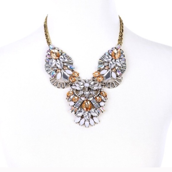 💕Glam Statement Necklace - Picture 3 of 4