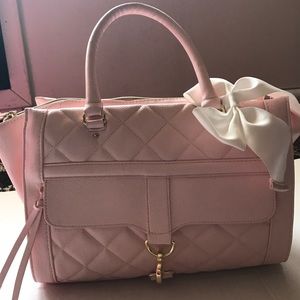 Betsey Johnson Powder Pink purse 💕