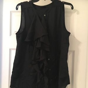 GAP sleeveless button down black blouse. Size M