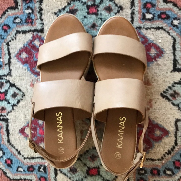 KAANAS Platform Sandals in Latte Sz 8 - Picture 2 of 6