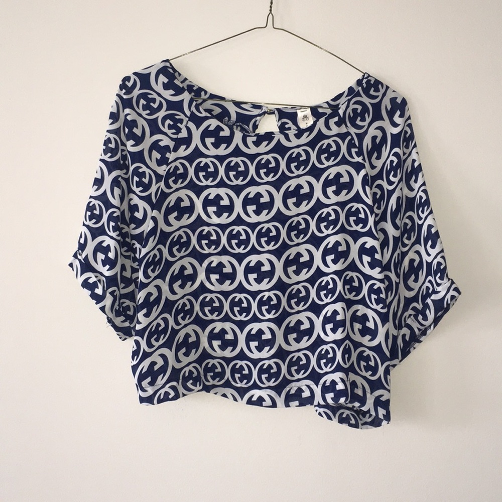 Blue and white top