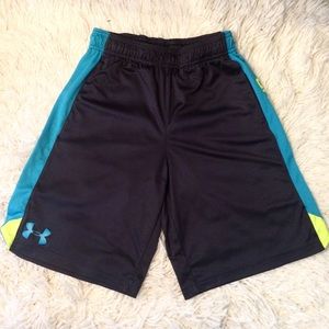 Under Armour Boys' Athletic Shorts Size M