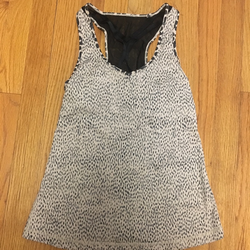 Lululemon tank size 4