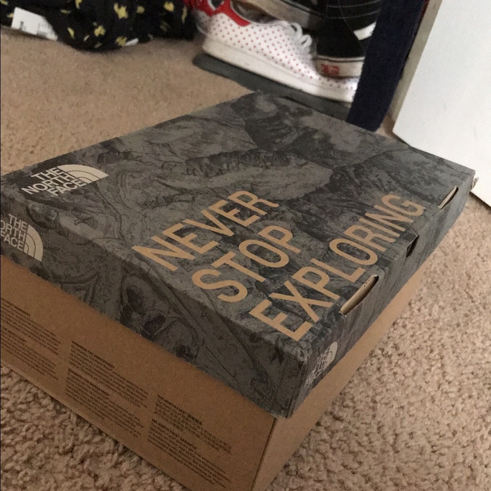 Tnf x supreme boots