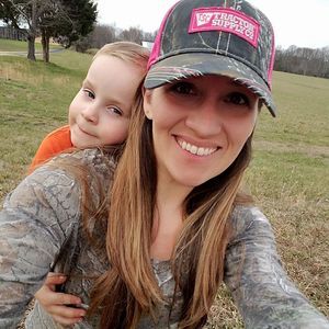 Meet your Posher, Leigh