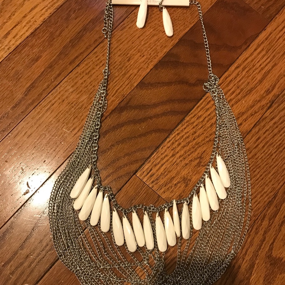Jewelry - Picture 2 of 2