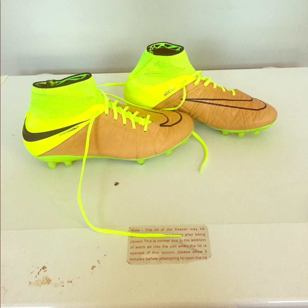 Nike Hypervenom Soccer Cleats