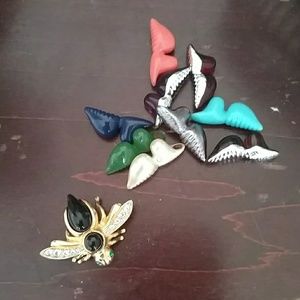 Fun Joan Rivers 🐝 pin. Interchangeable brooch