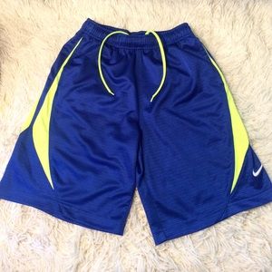 Nike Boys' Athletic Shorts Size M