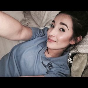 Meet your Posher, Vania