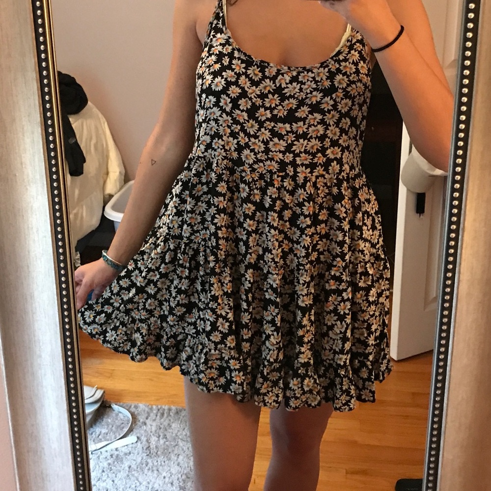 Brandy Melville Daisy Sundress 🌻