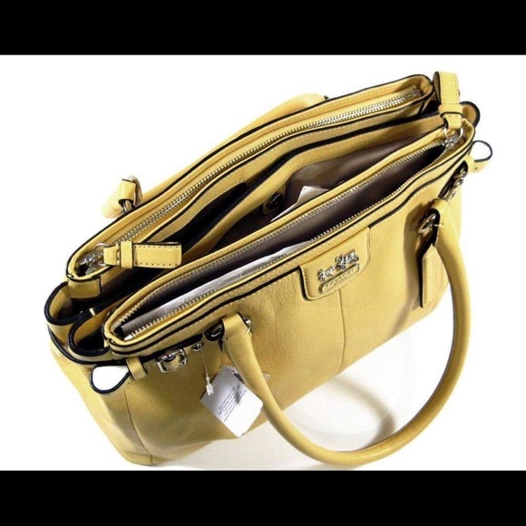 Coach Handmade Yellow Canary Leather Limited NWT - Picture 2 of 6