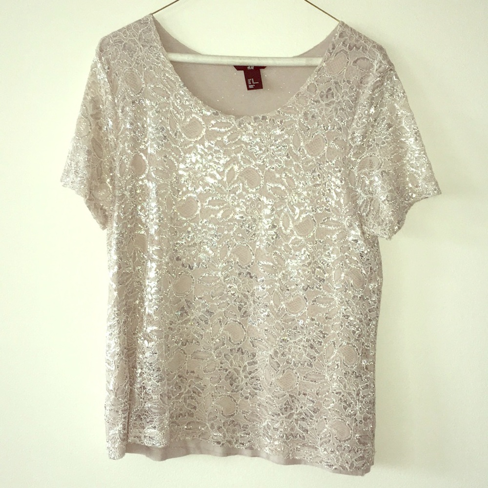 Silver lace short sleeve top.