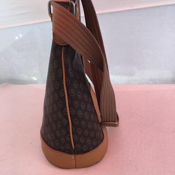 Authentic vintage Valentino bucket bag - Picture 3 of 6